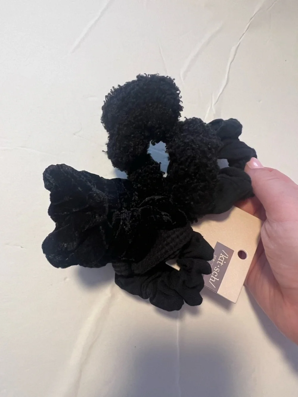 Kitsch Large Assorted Scrunchies